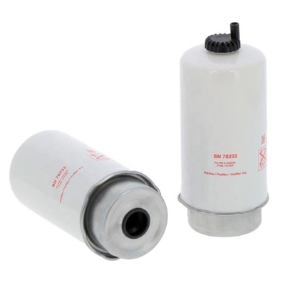 Fuel Filter Element 11318320 3015259 P173238 AT186554 for Truck Engine Parts 86*86*199mm Size
