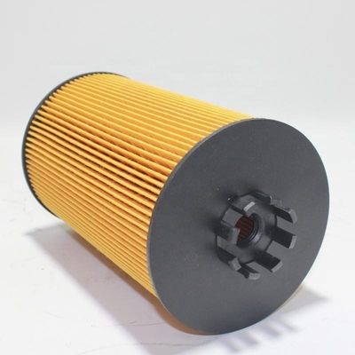 Truck Spin-On Lube Oil Filter Element P550820 20998807 LF550820 11110427 for Tractors