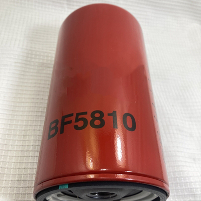 BF5810 23518482 Excavator Parts Fuel Filter with Standard Size and Iron Filter Paper